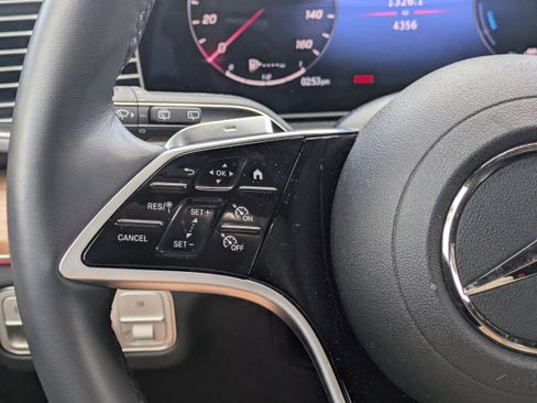 Certified 2025 Mercedes-Benz GLE 450e 4MATIC image 17
