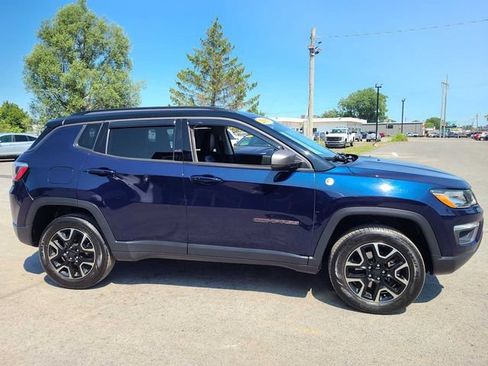 Used 2019 Jeep Compass Trailhawk AWD/4WD image 5