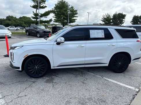 Used 2025 Hyundai Palisade Calligraphy AWD/4WD image 16