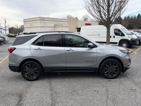 Used 2023 Chevrolet Equinox RS image 7