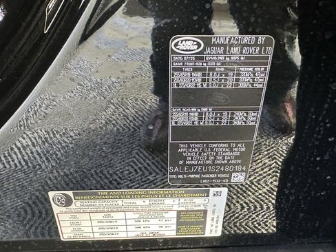 Used 2025 Land Rover Defender 110 S AWD/4WD image 28