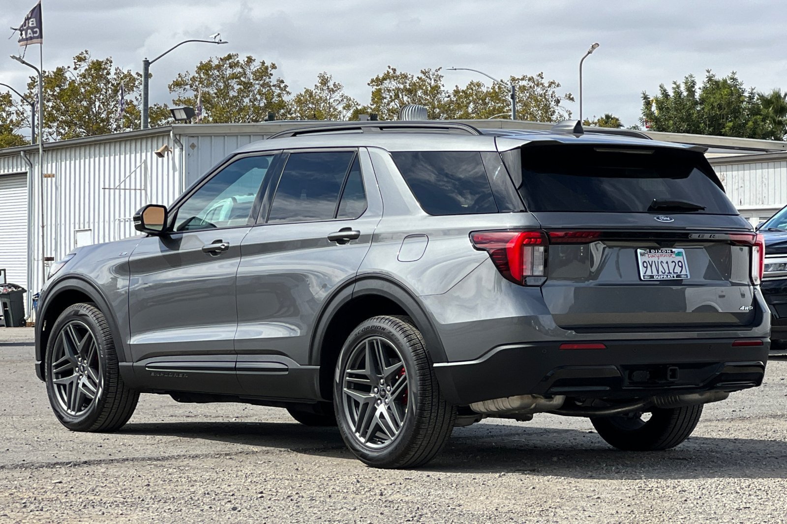 Used 2026 Ford Explorer ST-Line w/ ST-Line Street Pack AWD/4WD image 6