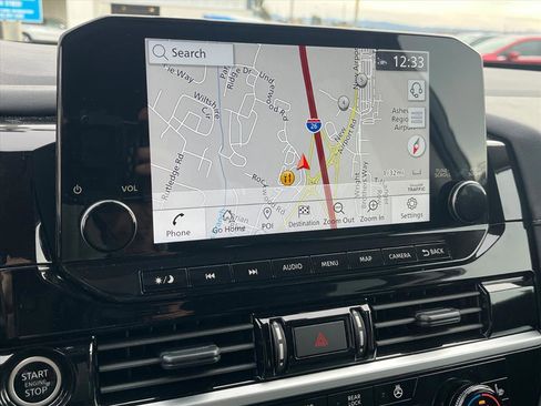 Used 2024 Nissan Pathfinder SL image 12