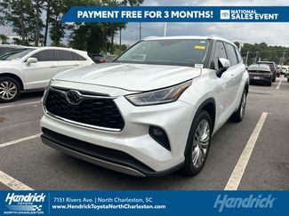 Used 2023 Toyota Highlander Platinum FWD video 1