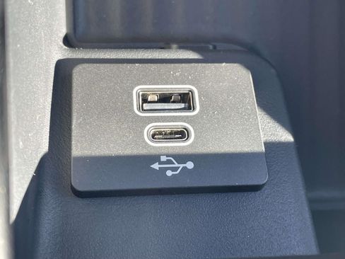 New 2026 Ford Expedition Platinum w/ Driver's Package image 17