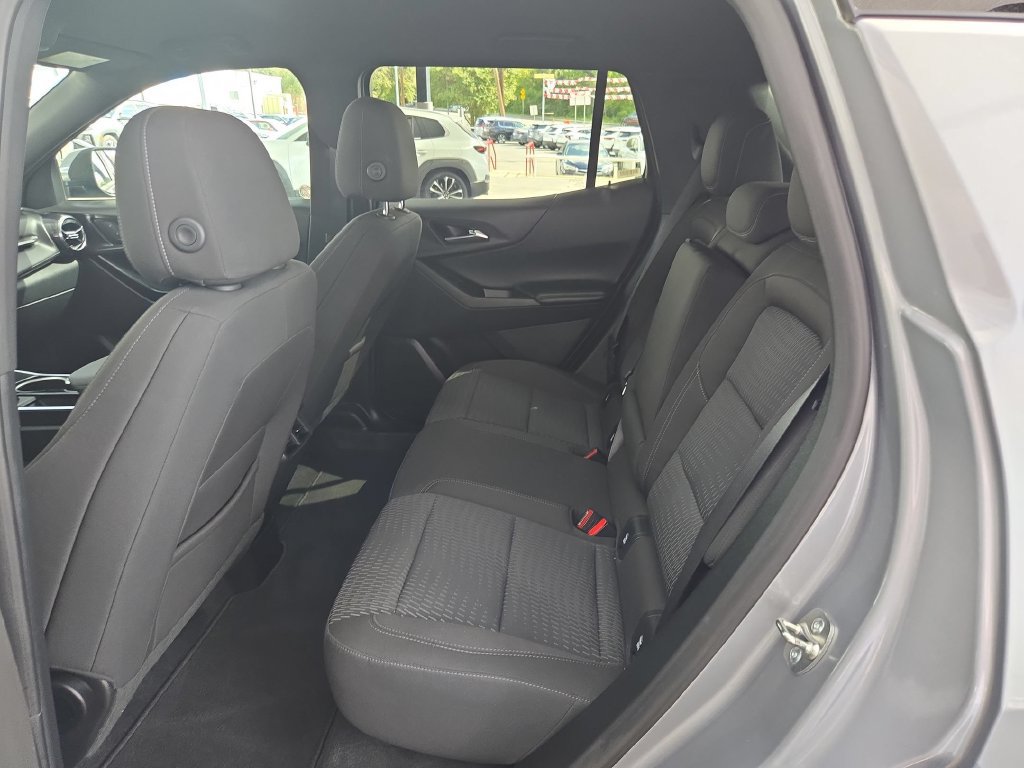 Used 2026 Chevrolet Equinox LT FWD image 17