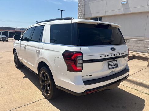 Used 2023 Ford Expedition Limited RWD image 2