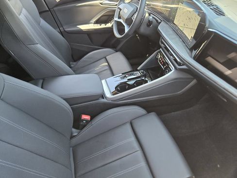 Certified 2025 Audi Q5 Prestige AWD/4WD image 18