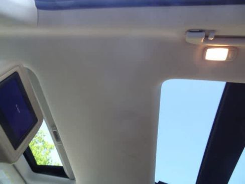 Used 2014 Nissan Pathfinder Platinum w/ Platinum Premium Package FWD image 10