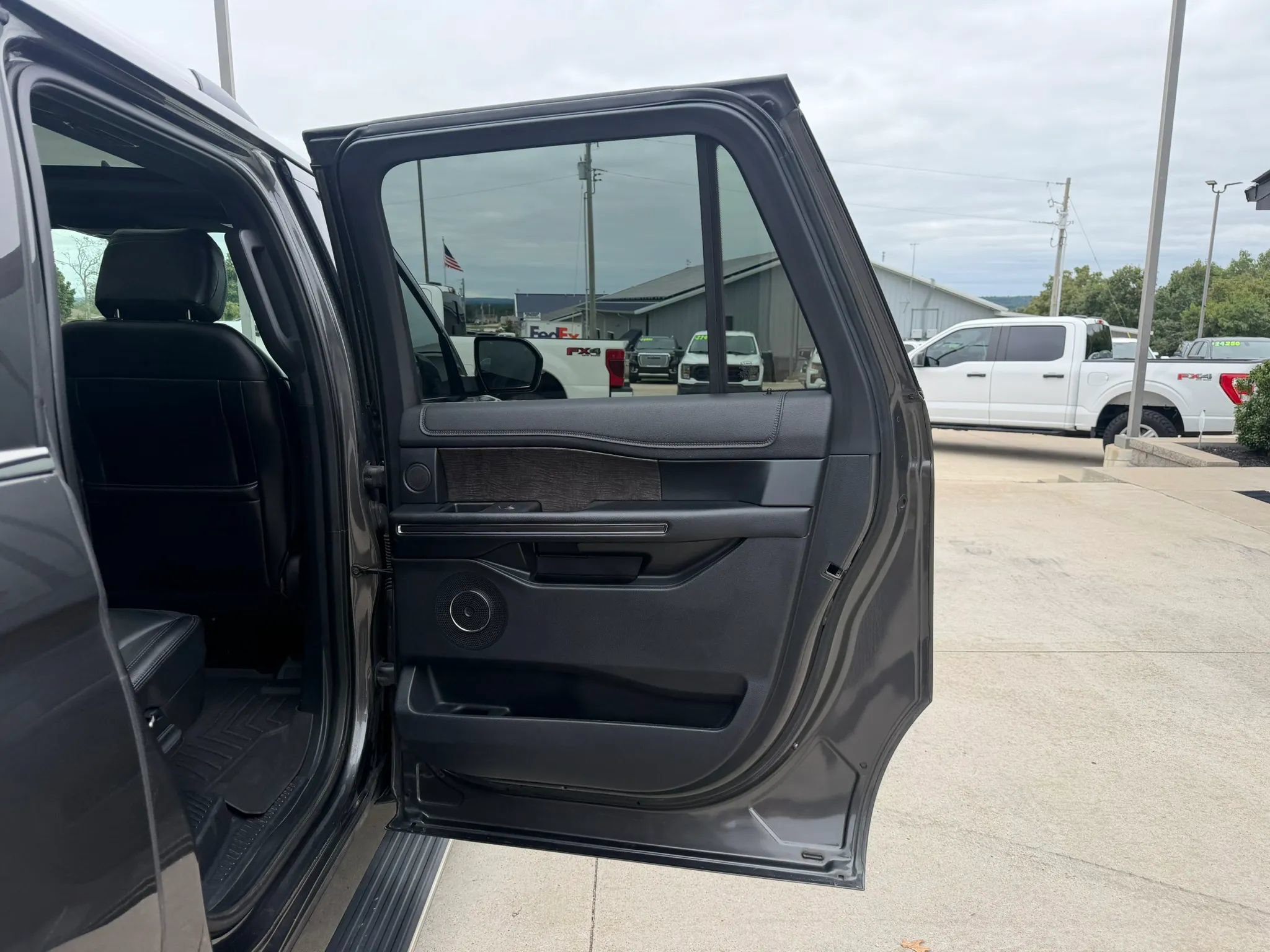 Used 2019 Ford Expedition Max Limited w/ Special Edition Package AWD/4WD image 42