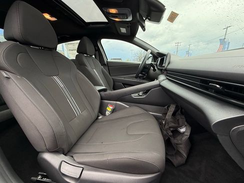New 2026 Hyundai Elantra SEL Sport Premium FWD image 29