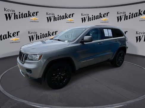 Used 2012 Jeep Grand Cherokee Altitude image 1