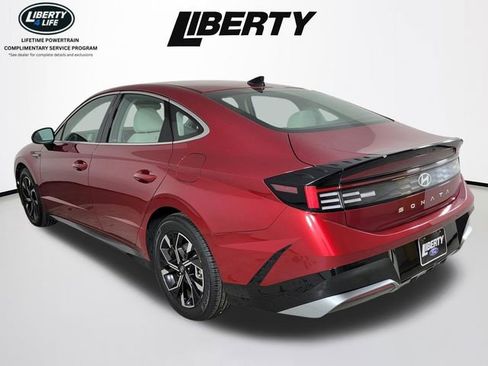 Used 2025 Hyundai Sonata SEL FWD image 5