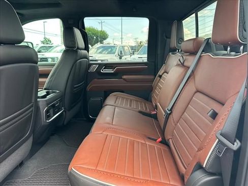 New 2026 GMC Sierra 2500 Denali Ultimate AWD/4WD image 25