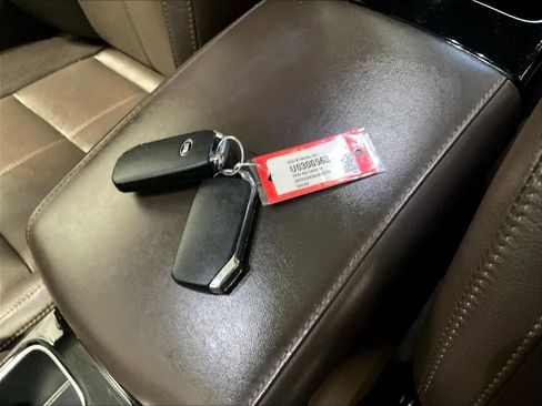 Used 2020 Kia Telluride SX image 31