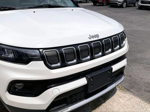 Used 2022 Jeep Compass Limited AWD/4WD image 29