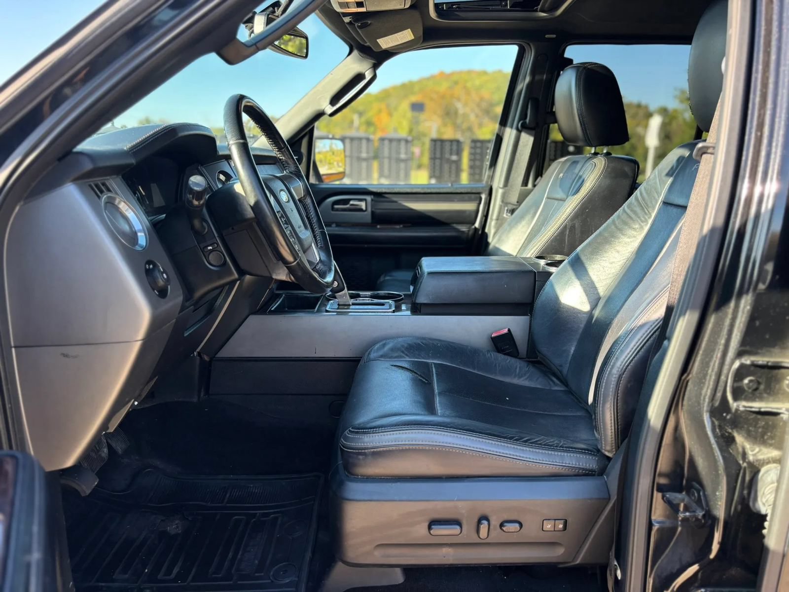 Used 2015 Ford Expedition EL Platinum AWD/4WD image 9