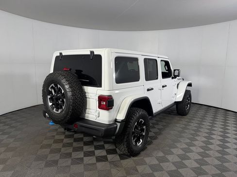 Used 2024 Jeep Wrangler Unlimited Rubicon 4xe AWD/4WD image 8