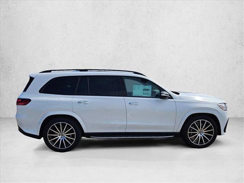 New 2026 Mercedes-Benz GLS 580 4MATIC image 4