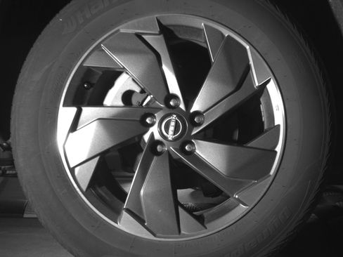 Used 2025 Nissan Rogue SV image 15