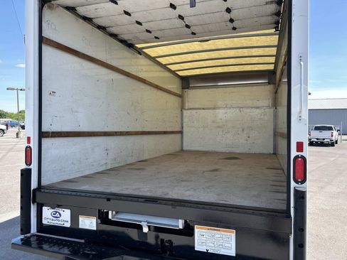 Used 2022 Ford E-350 and Econoline 350 Super Duty RWD image 19