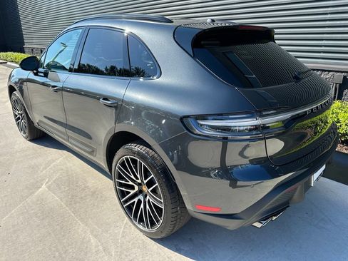 Certified 2026 Porsche Macan AWD/4WD image 3