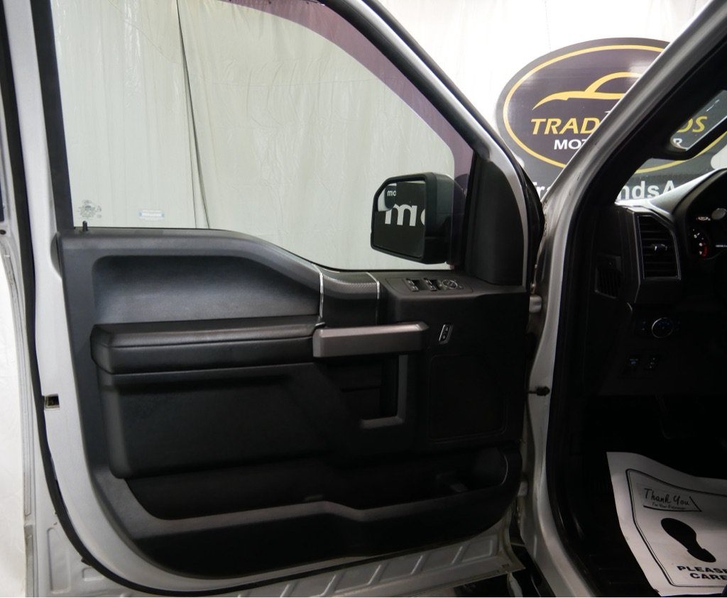 Used 2019 Ford F150 XLT w/ Equipment Group 302A Luxury AWD/4WD image 32