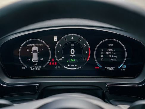 Certified 2026 Porsche Cayenne E-Hybrid AWD/4WD image 24