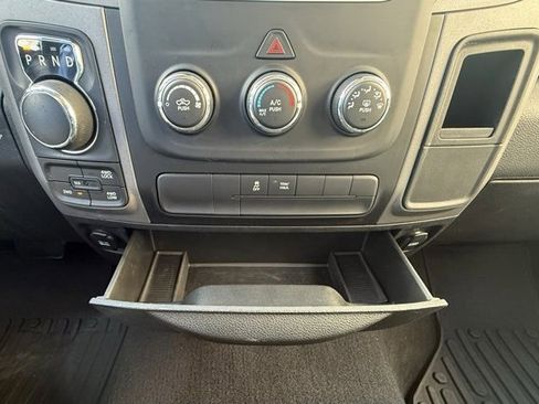 Used 2018 RAM 1500 Express image 12