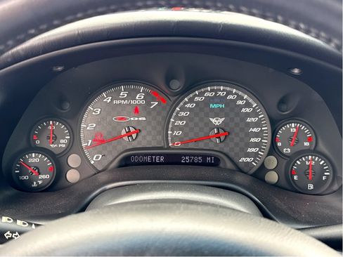 Used 2004 Chevrolet Corvette Z06 w/ Z06 Preferred Equipment Group RWD image 16