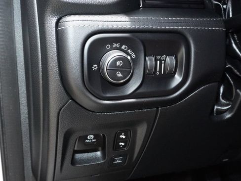 Used 2025 RAM 1500 Limited w/ Off Road Group AWD/4WD image 29