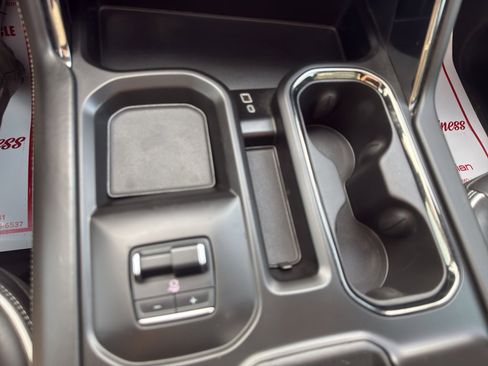 Used 2024 GMC Sierra 2500 AT4X image 22