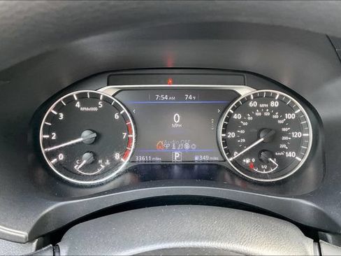 Used 2025 Nissan Altima 2.5 SV FWD image 10