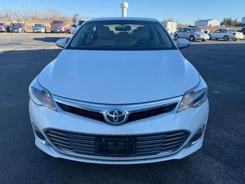 Used 2014 Toyota Avalon XLE Touring image 2