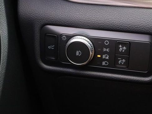 Used 2020 Ford Explorer Limited w/ Class III Trailer Tow Package image 22