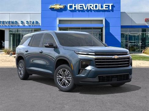 New 2026 Chevrolet Traverse LT image 7