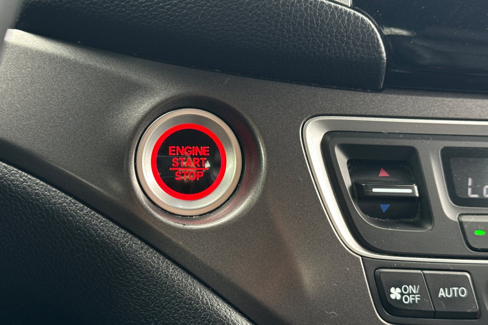 Used 2017 Honda Pilot EX-L image 15