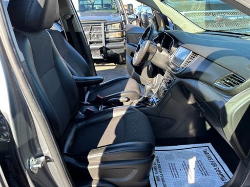 Used 2019 Buick Encore Preferred image 10