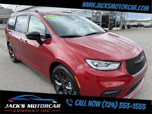 Used 2026 Chrysler Pacifica Limited w/ S Appearance Package image 11