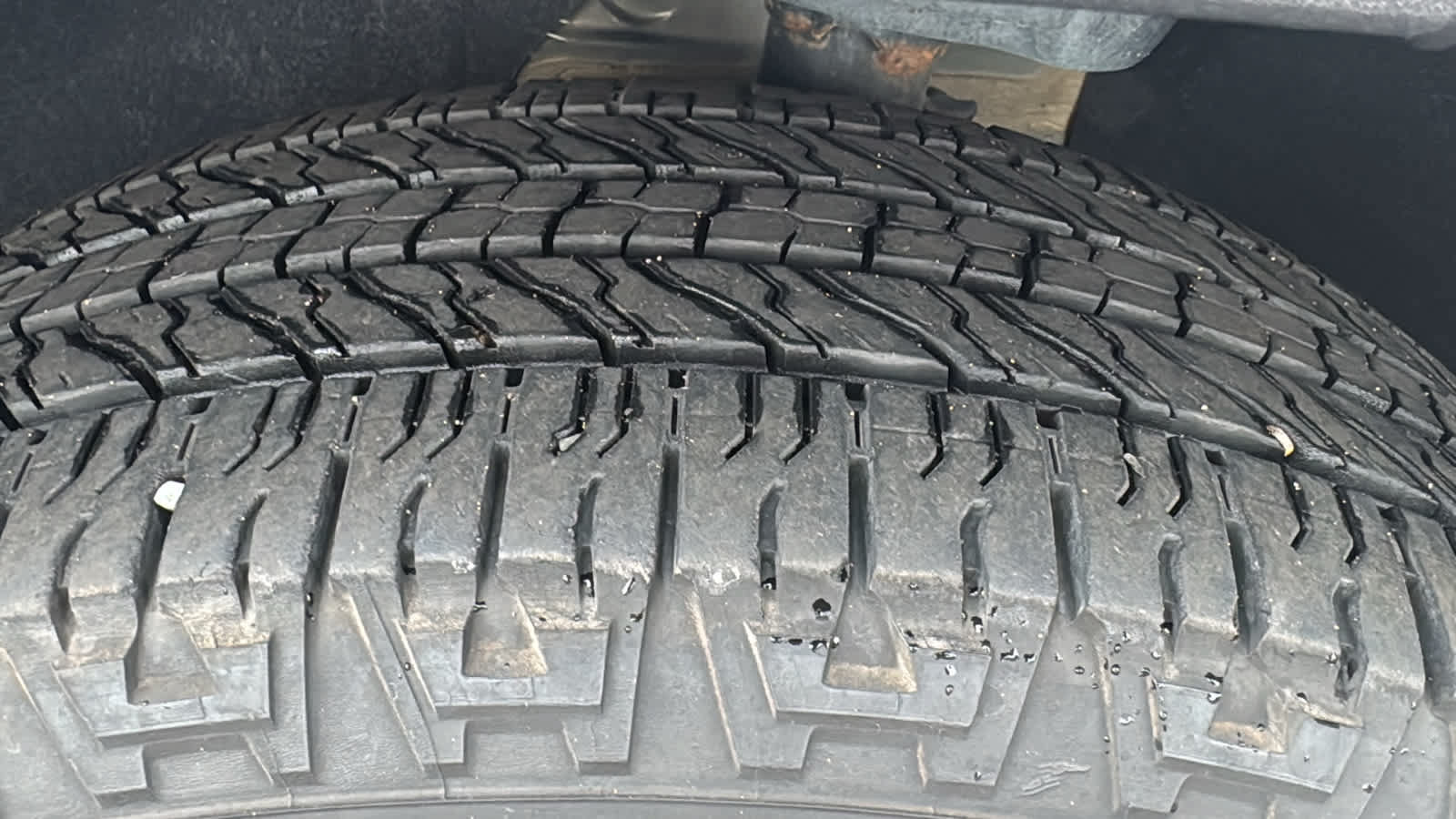 Used 2024 GMC Terrain AT4 w/ LPO, Floor Liner Package AWD/4WD image 36