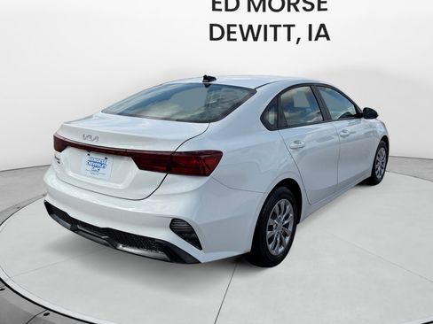 Used 2023 Kia Forte LX FWD image 5