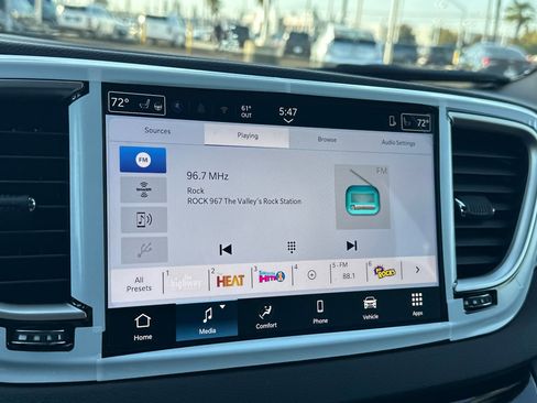 New 2026 Chrysler Voyager LX image 19