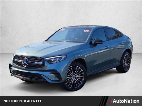 Used 2025 Mercedes-Benz GLC 300 4MATIC image 1