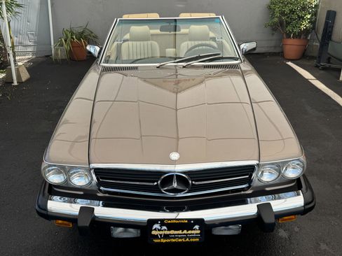 Used 1987 Mercedes-Benz 560 SL image 2