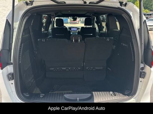 Used 2021 Chrysler Pacifica Limited w/ Uconnect Theater Family Group AWD/4WD image 34