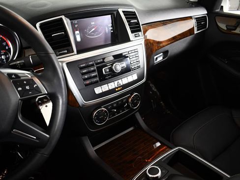 Used 2015 Mercedes-Benz ML 250 250 BLUETEC image 28