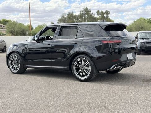 Used 2025 Land Rover Range Rover Sport SE image 29