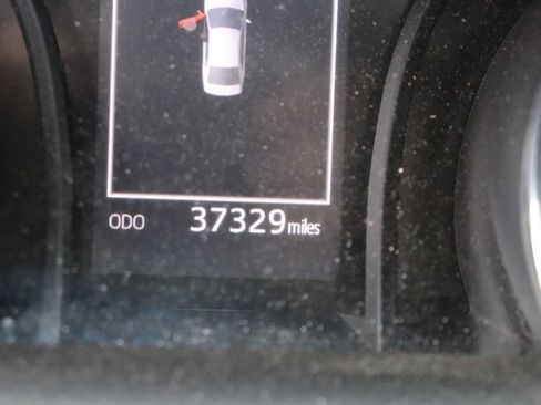 Used 2020 Toyota Camry LE FWD image 11