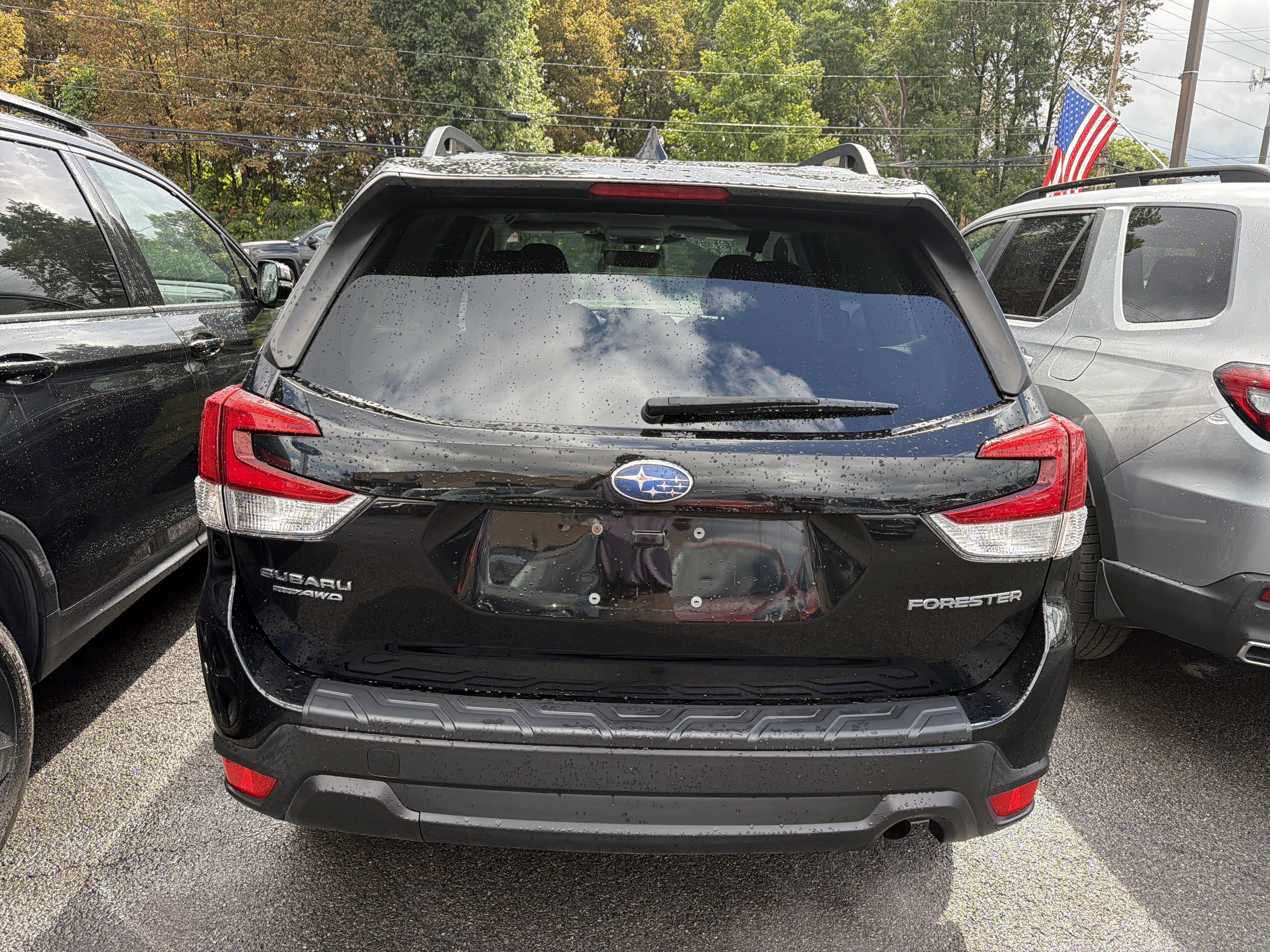 Used 2023 Subaru Forester Premium AWD/4WD image 6