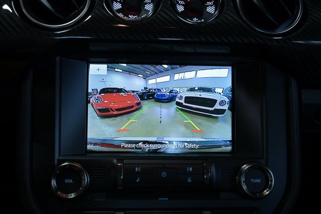 Used 2022 Ford Mustang Shelby GT500 w/ Carbon Fiber Track Pack RWD image 58